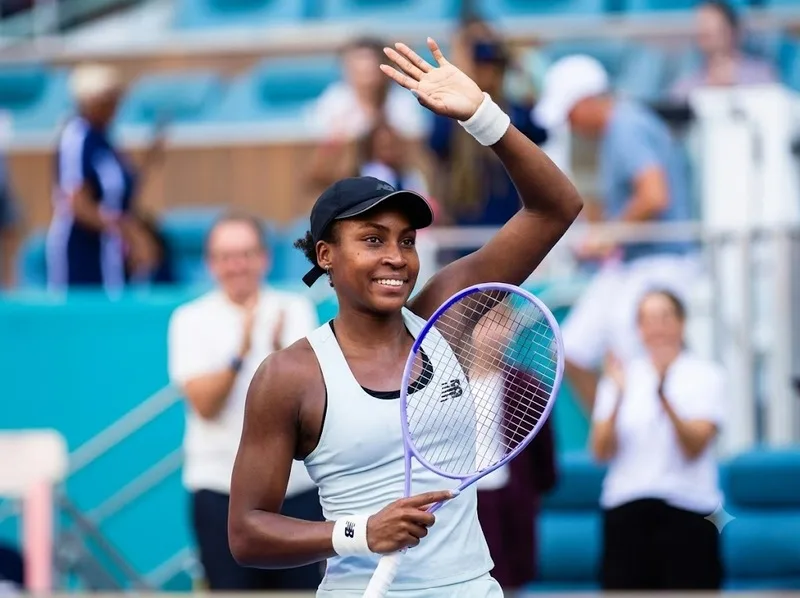 Coco Gauff là tay vợt Mỹ nổi bật với tốc độ, khả năng phòng thủ và thành tích Grand Slam từ khi còn rất trẻ.