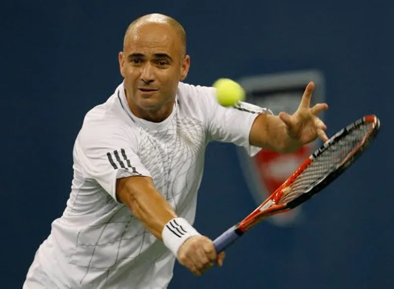 Andre Agassi – huyền thoại quần vợt thế giới nổi tiếng với tài năng và cá tính khác biệt.