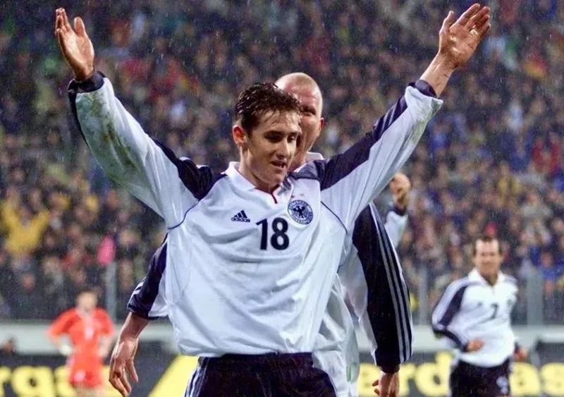 Miroslav Klose từng nắm giữ kỷ lục ghi bàn World Cup suốt nhiều năm với 16 bàn thắng.