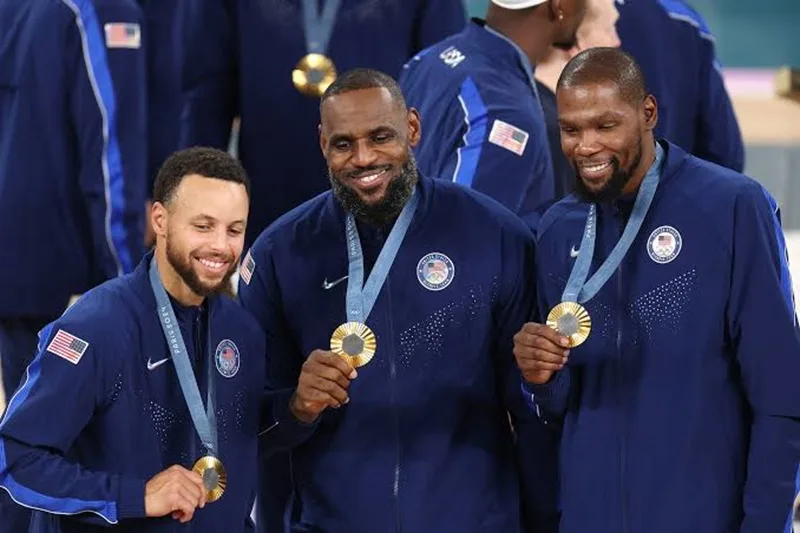 Curry tỏa sáng rực rỡ mang về tấm huy chương vàng Olympic Paris 2024 cho đội tuyển Mỹ.